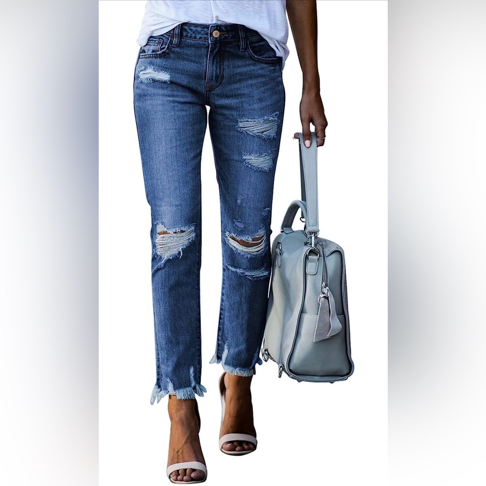 Distressed skinny jeans